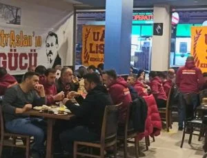 ULTRASLAN KEMALPAŞA’DAN DEPREMZEDE AİLELERE İFTAR YEMEĞİ