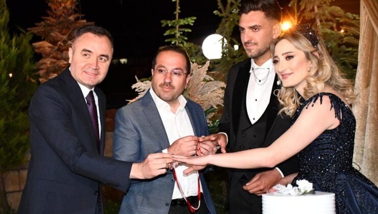 MELEK VE YUNUS EVLİLİK YOLUNDA İLK ADIMI ATTI