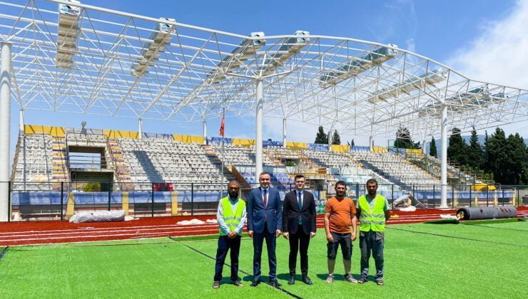 Kemalpaşa İlçe Stadındaki Yenileme Çalışmaları Hızla Devam Ediyor