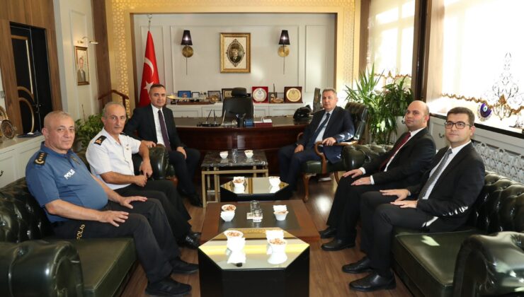 İZMİR VALİSİ İLÇEMİZİ ZİYARET ETTİ