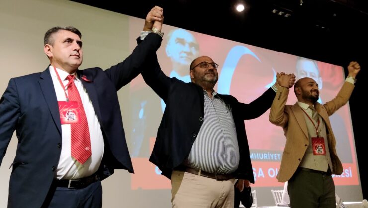 Ahmet Yılmaz yeniden ilçe başkanı seçildi.