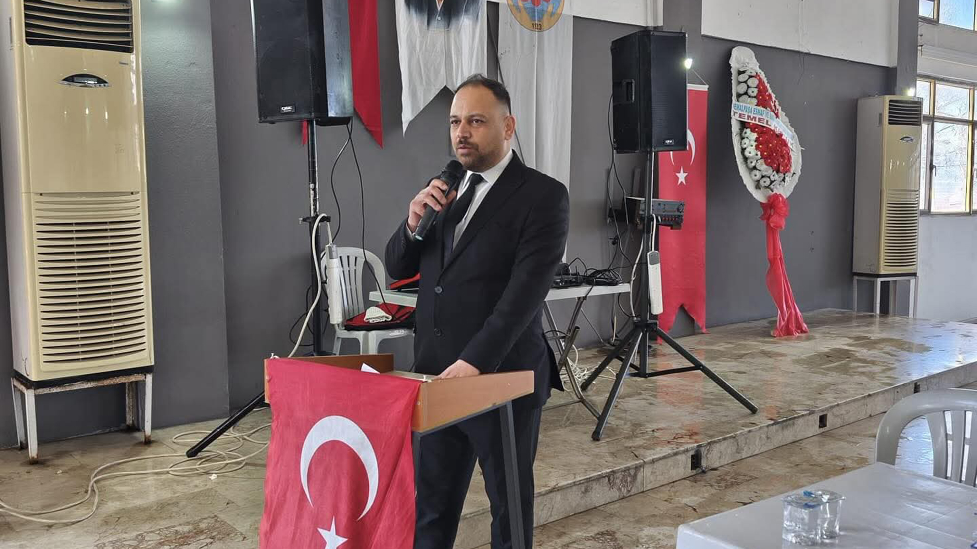 Bağyurdu Minibüsçüler Odası Kongresi Yapıldı: Polat Uzar Yeniden Başkan